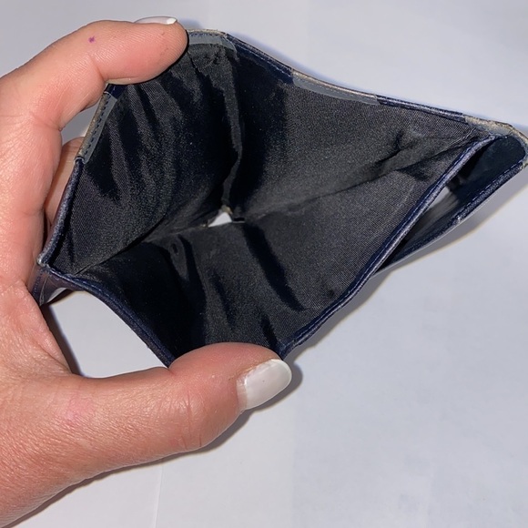 Lodis Black Gray Leather Tri Fold Snap Wallet - Picture 6 of 7